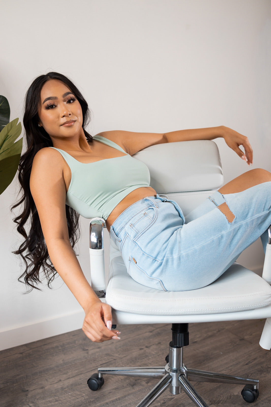 SHAY SQUARE NECK CROP TOP - Samunsboutique