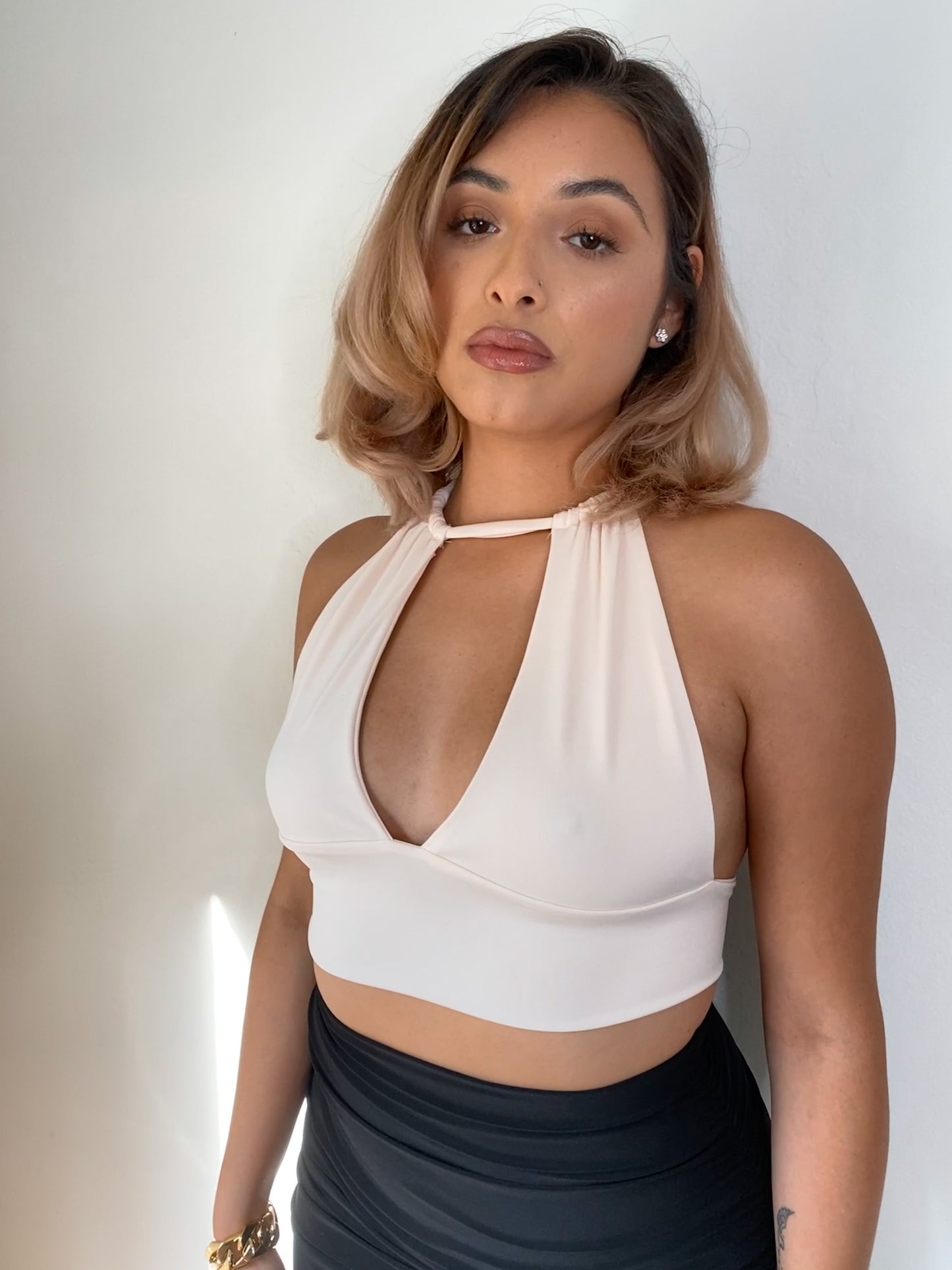 CAPRI HALTER CROP TOP - Samunsboutique