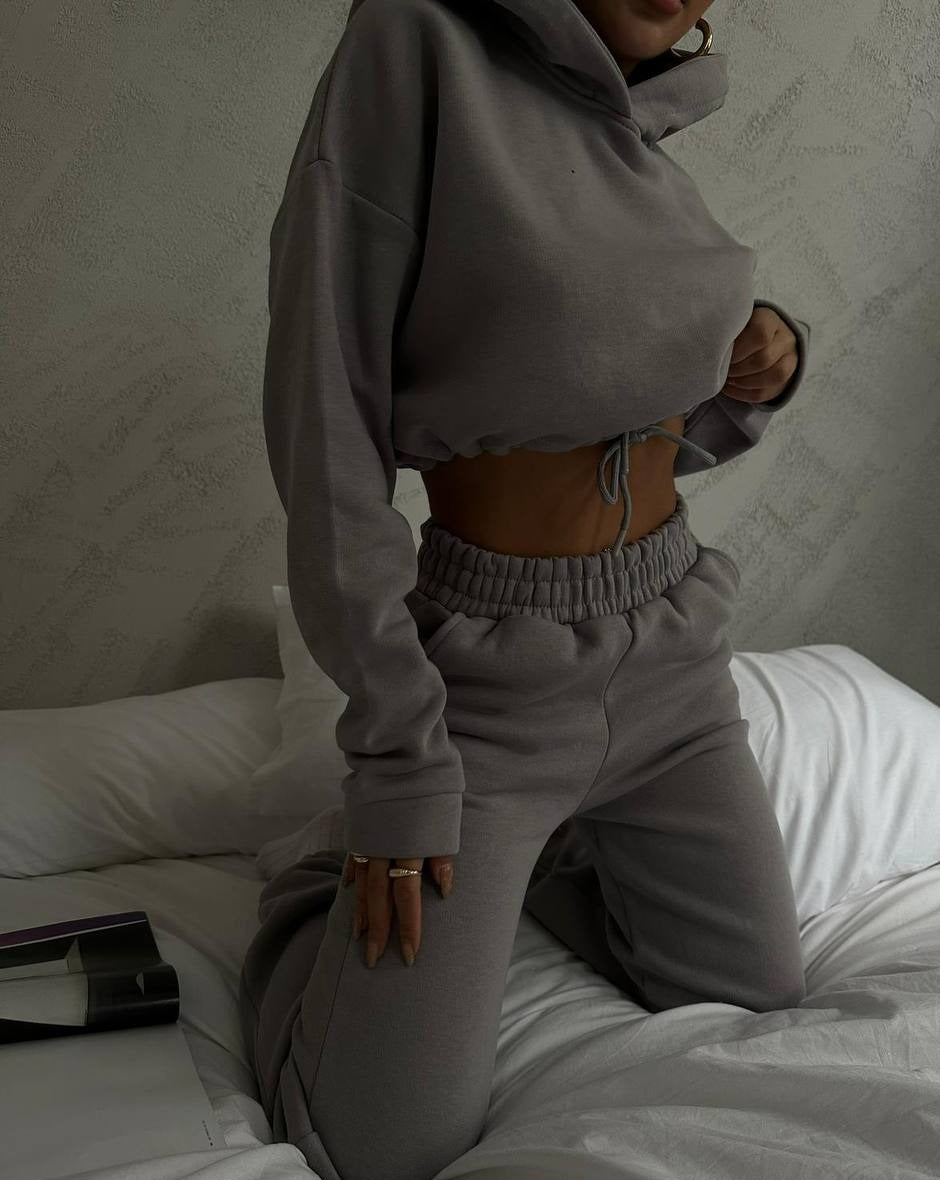 Gray-cropped-hoodie-and-pull-on-sweatpants-Yuri-Casual-Sweat-Set