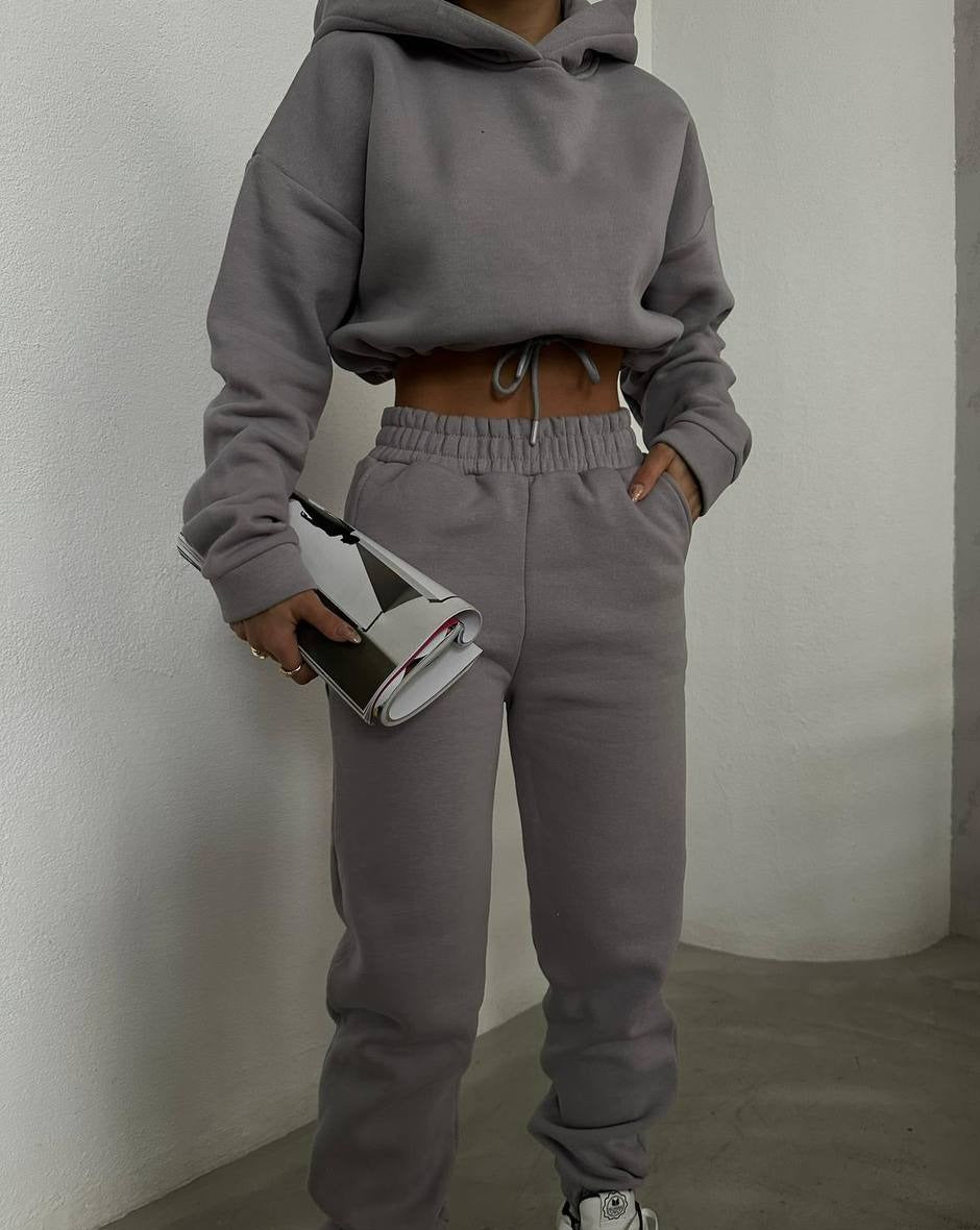 Yuri-Casual-Sweat-Set-gray-oversized-hoodie-and-sweatpants-comfortable-loungewear